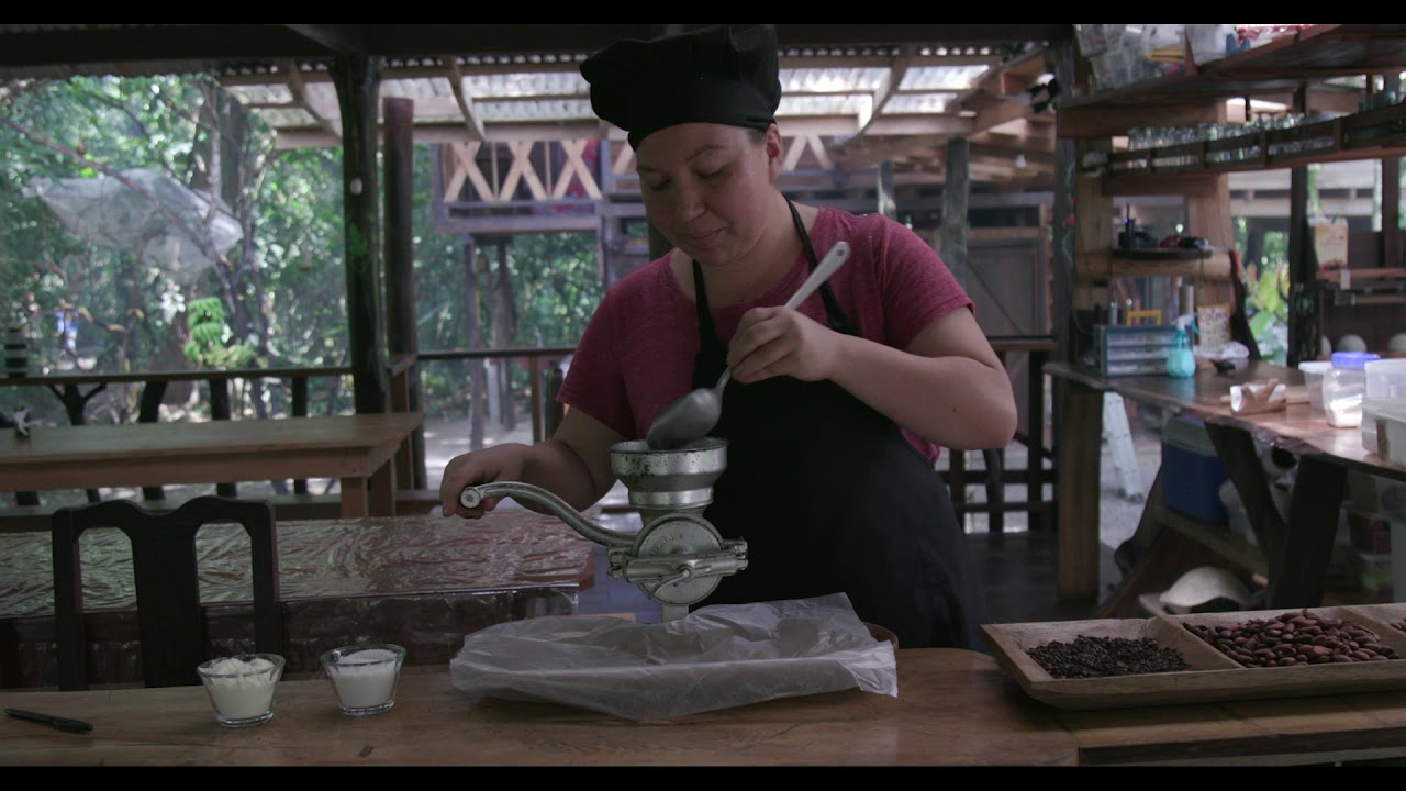 Making Chocolate at Pierella Ecological Garden in English