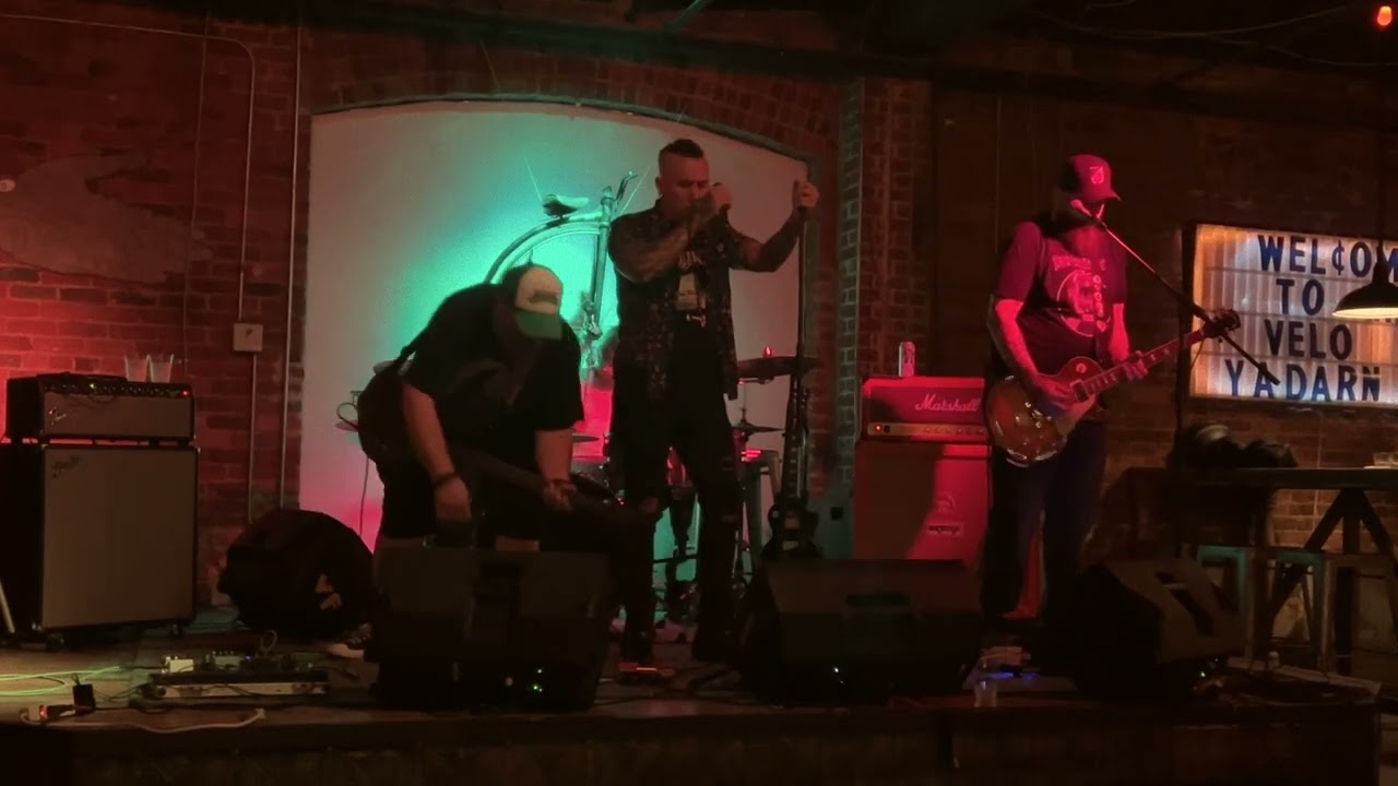 The Accuser Rocks Velo Fellow