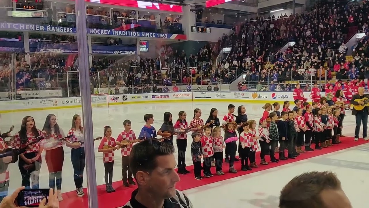 Kraljica Jelena Sings O Canada at Rangers Game 2022