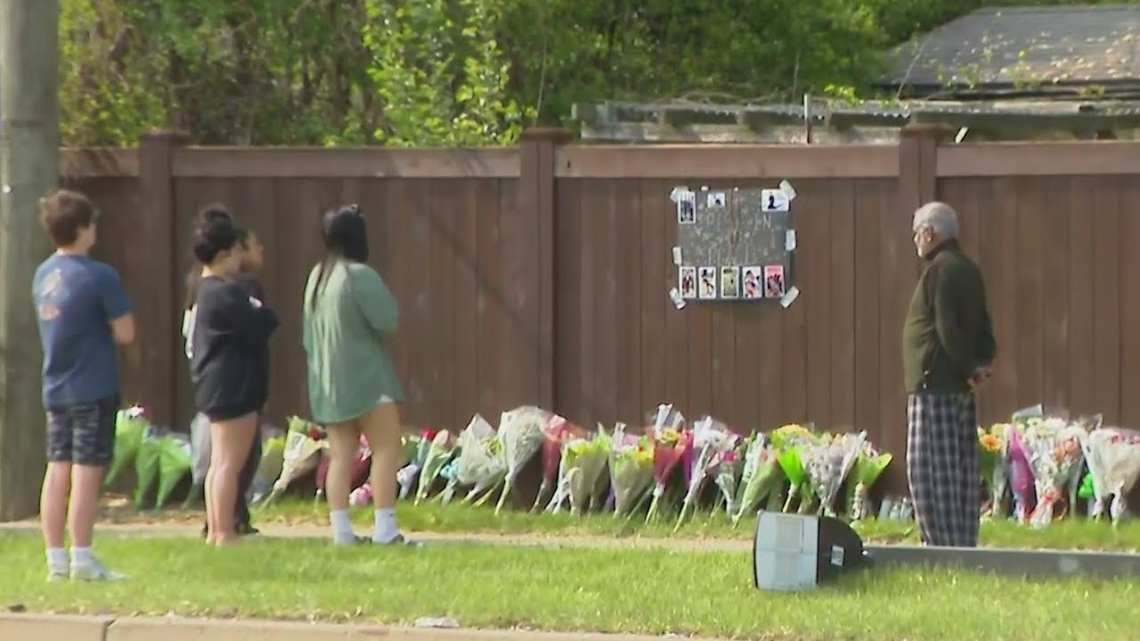 4 teens killed in Wheeling crash