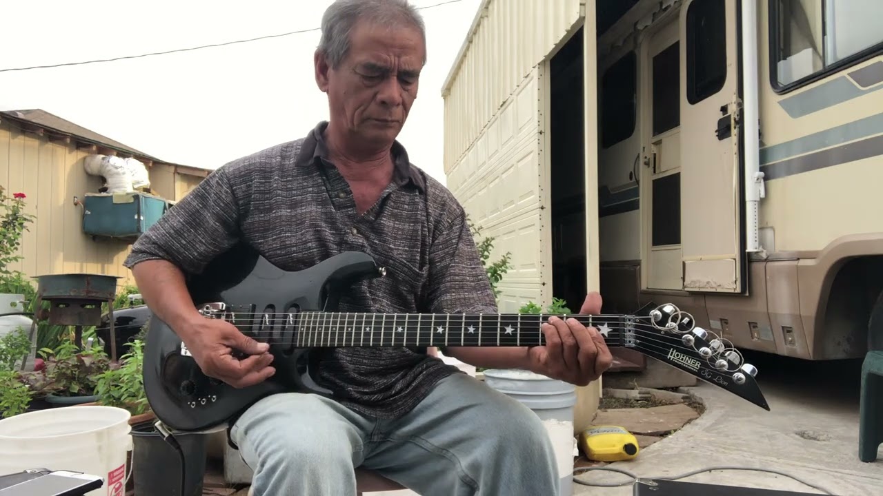 Tình ngăn đôi bờ với một em gái hát rất hay,cs Lan Hương mix guitar