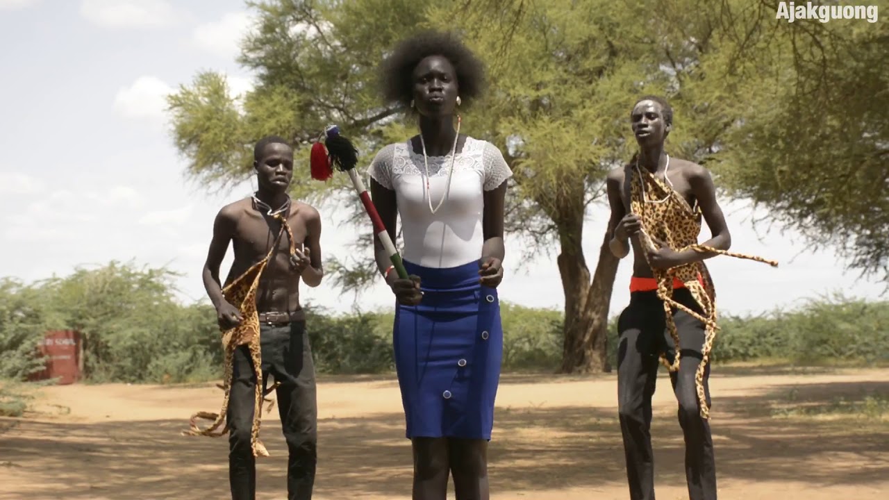 The best of Kakuma Refugee Camp by Dheenge Kuarkuor performing Mayen Aleer and Daruka Nyangeth