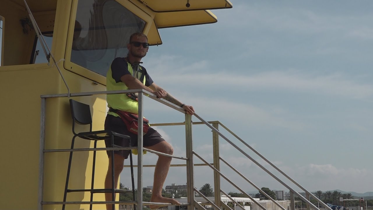 Els socorristes han fet aquest estiu 21 rescats a les platges de Vilanova
