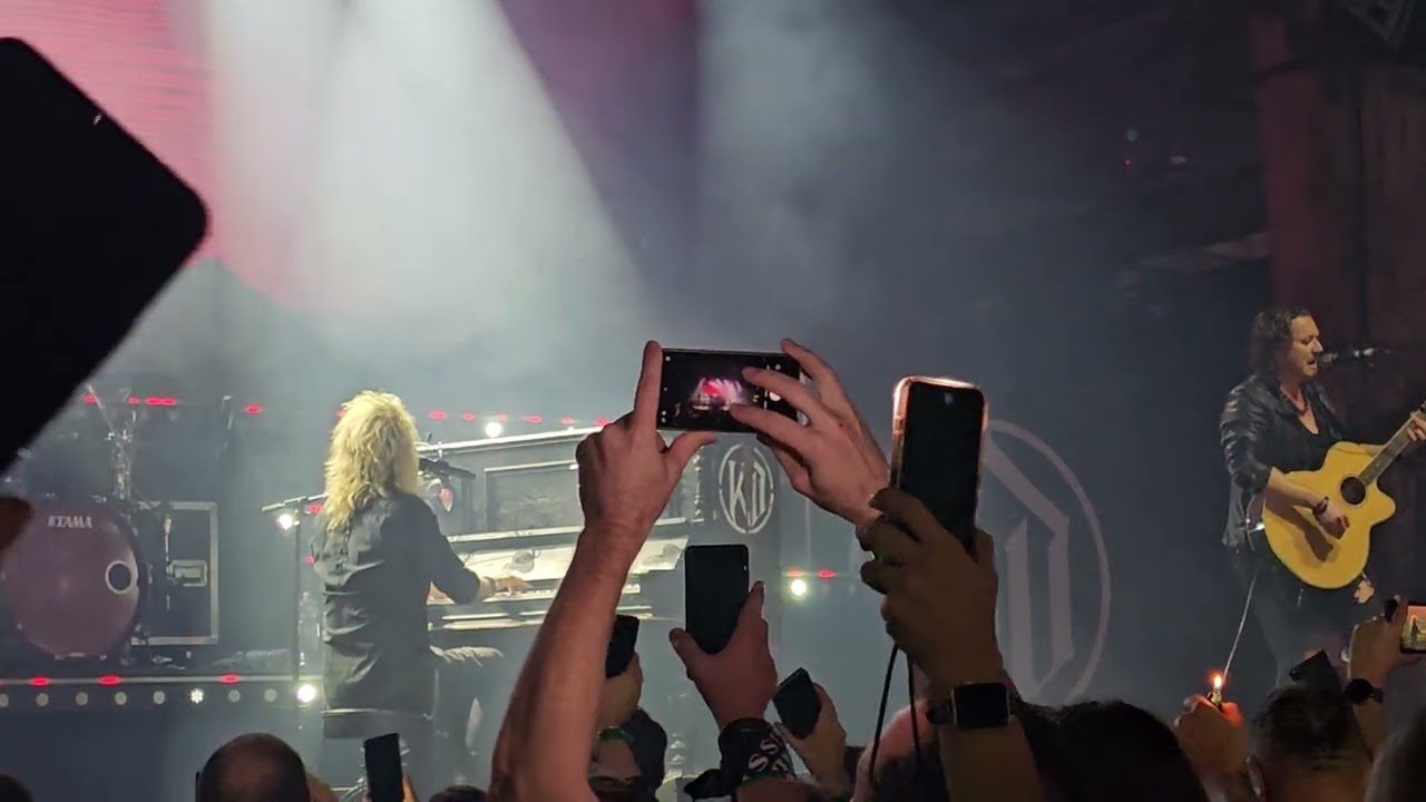 Kissin' Dynamite - Scars live in Metzingen 2024