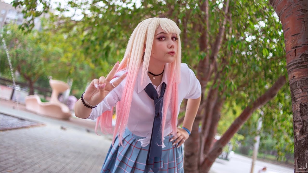 Marin Kitagawa My dress-up darling cosplay defile