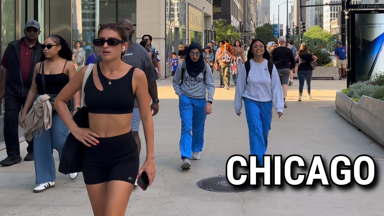 Summer Time in Chicago 😎 Beautiful Friday Walking Tour | July 18, 2025 | 4K 60fps Video