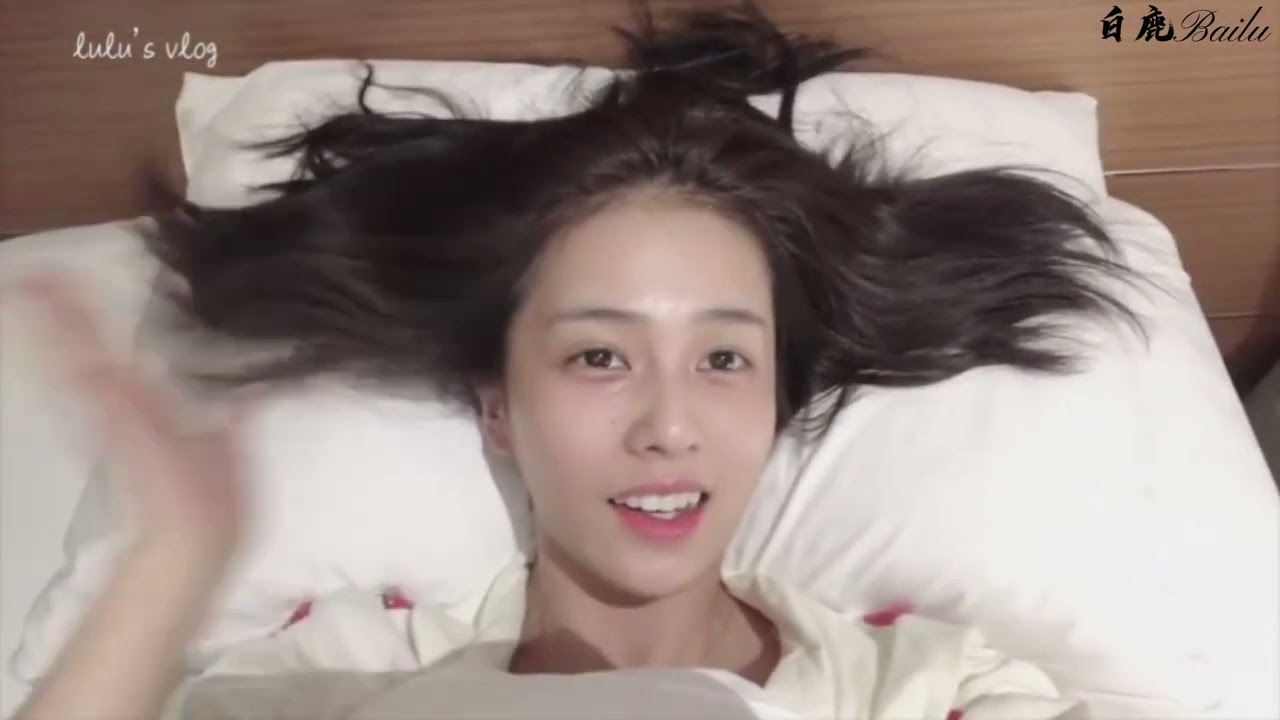 #白鹿 （Vlog4）Eng Sub 当当当当，五百万粉丝福利（上）送到 本来想拍个很有意思的旅行记录，结果拍完了发现好像一直在吃 20190719