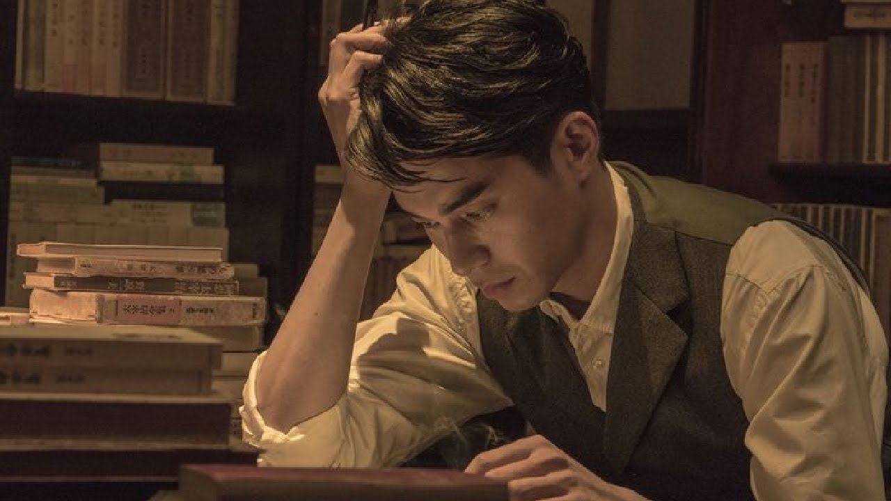 a dark academia playlist to romanticize studying math