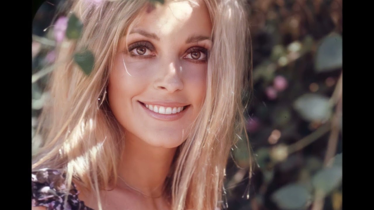 Young Girls Coming to the Canyon - Sharon Tate in the Forest