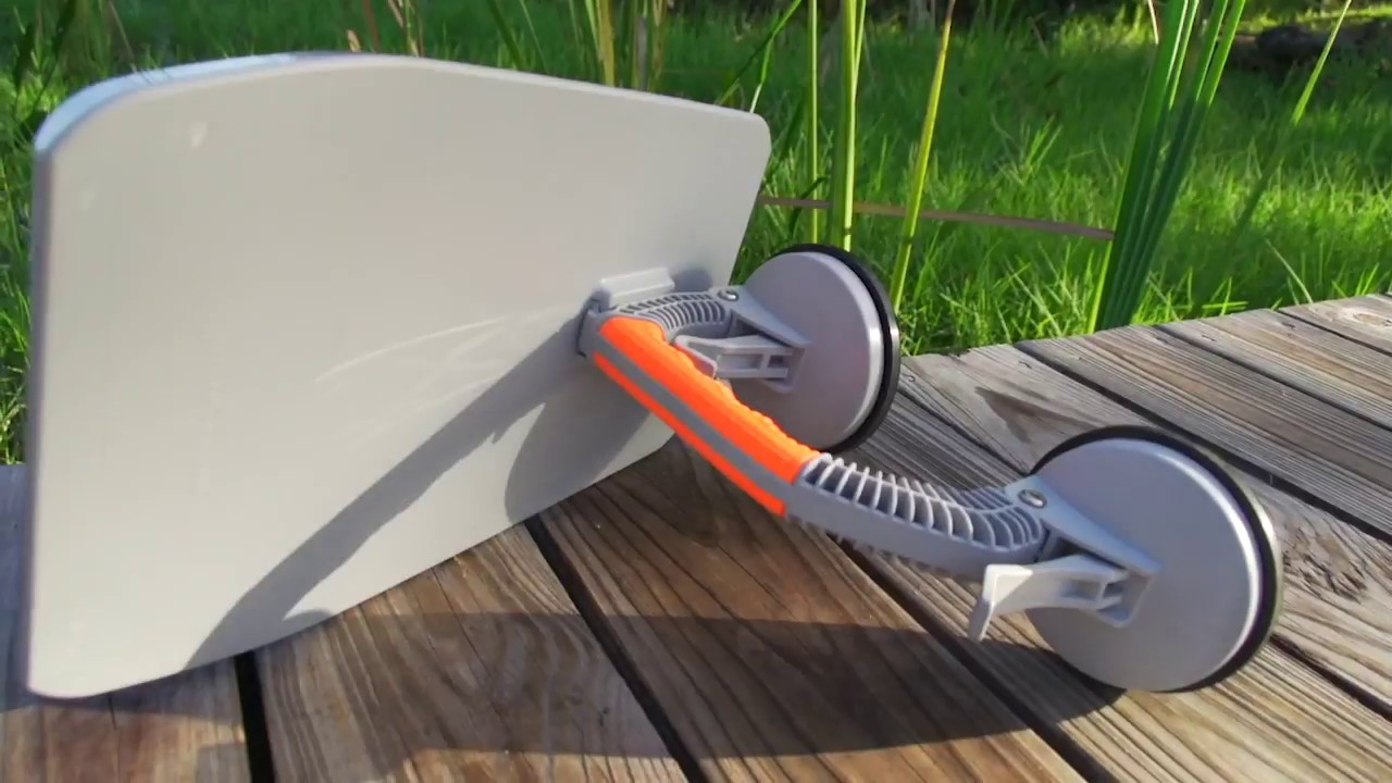 2018 Water Sports Gear Guide - Eight.3 Blade 138 Suction-Cup Wakesurf Shaper