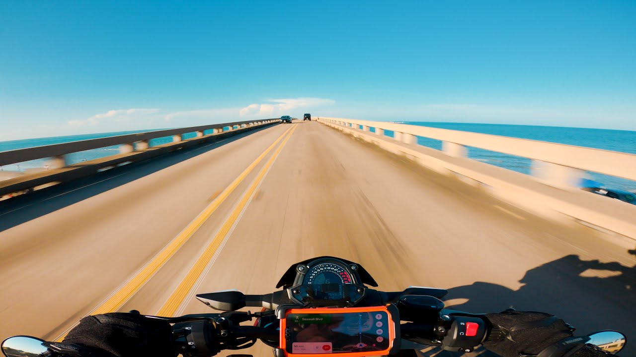 Beach Ride Part 1 | Bluewater Highway, San Luis Pass Rd | KAWASAKI Z400 | SUMMER 2022 | 4K POV
