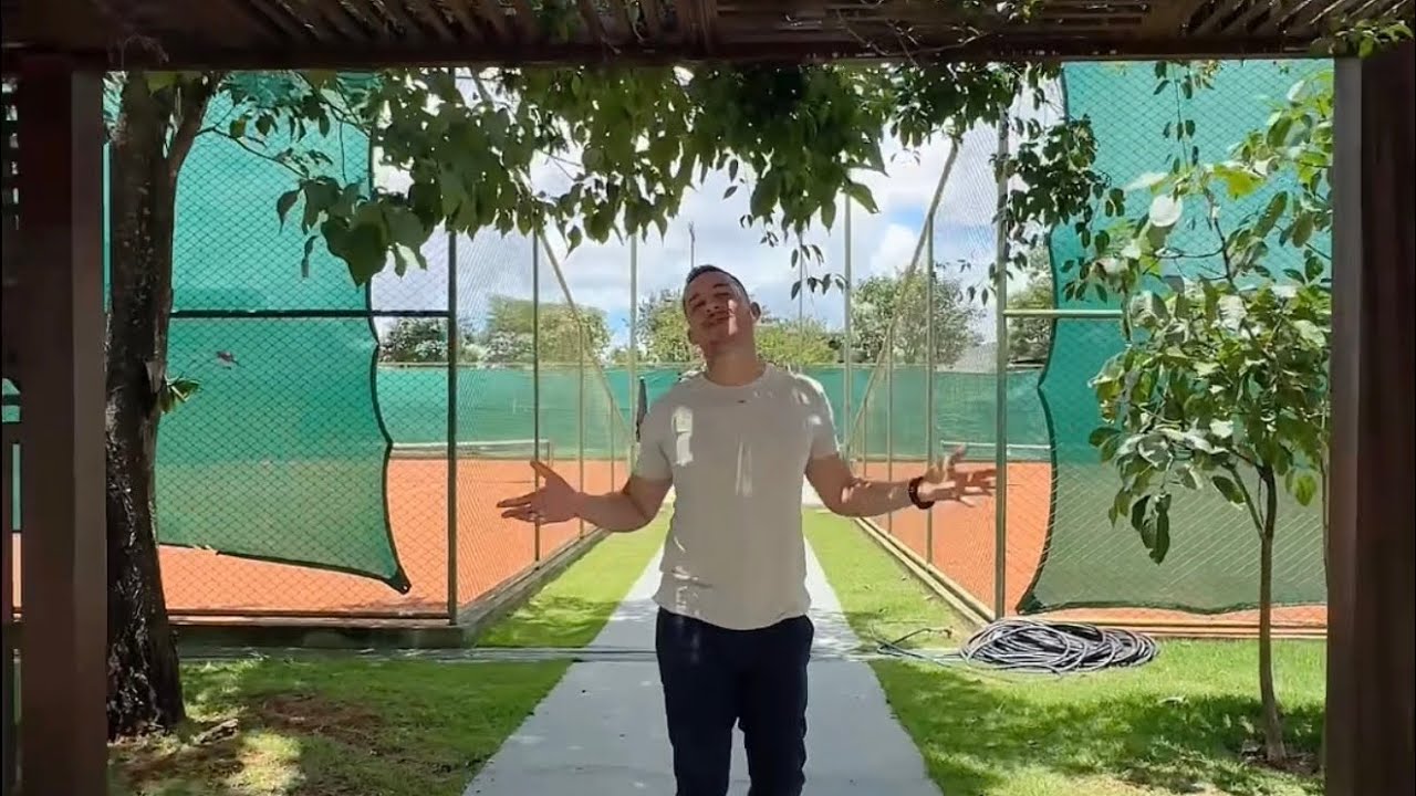 Fui visitar uma casa de ORLANDO 🇺🇸 ✈️ dentro de GOIÂNIA! (Inacreditável)