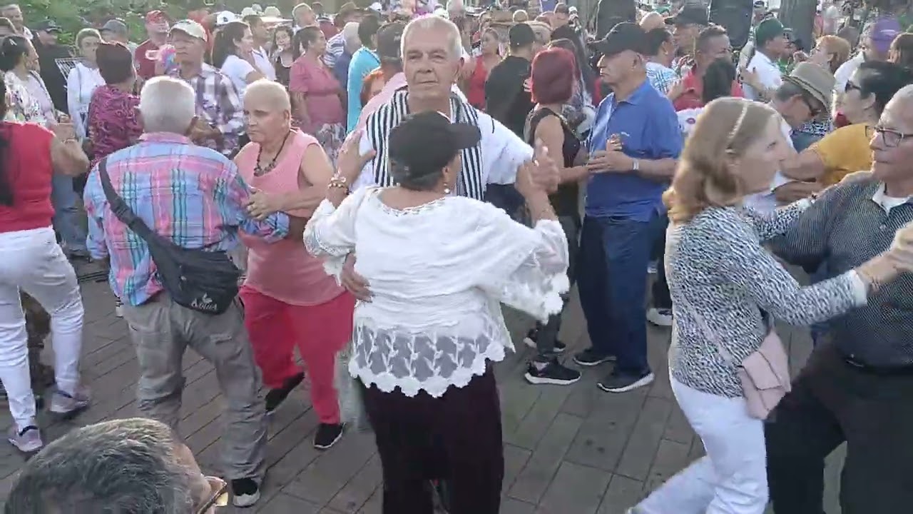 Los integrados parranderos. Varios temas 1. Septiembre 21 2025.