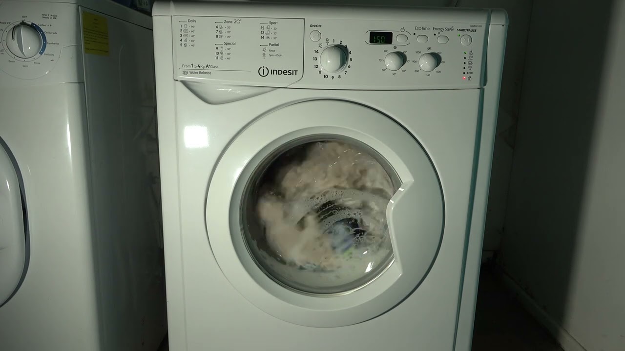 Indesit 'ultra slim' IWUD41051 / White cotton 90'c