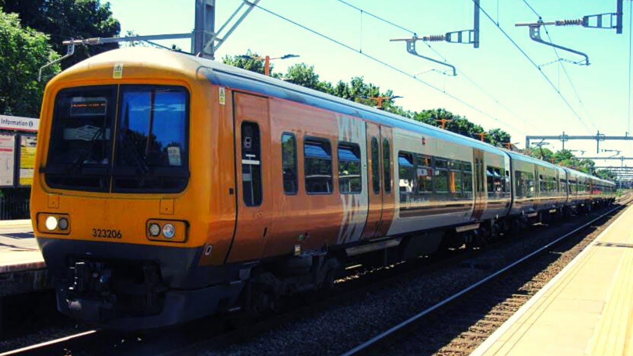 WMR Trains at Redditch, Barnt Green, Bromsgrove, Longbridge and Alvechurch (inc. XC) | 05/06/2021
