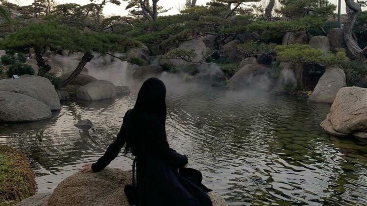 crystal castles - pale flesh (slow)