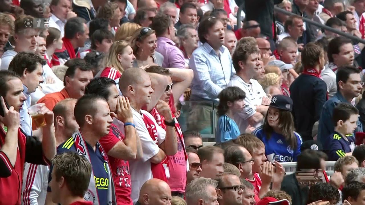 Ajax zingt shaffy 2011