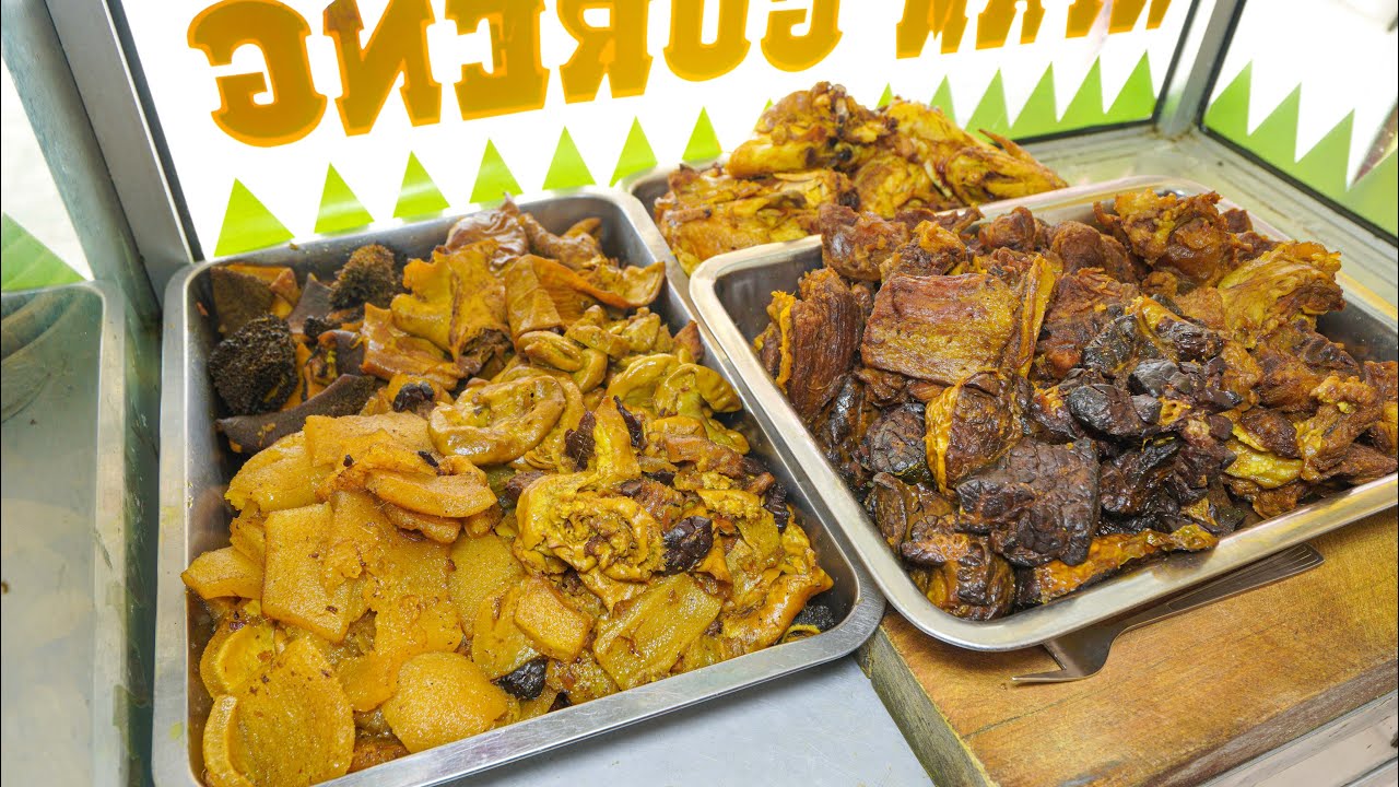 SOTO OSENG JEROAN BRUTAL, SEHARI 100 KG JEROAN SAPI LUDES DISINI !!!