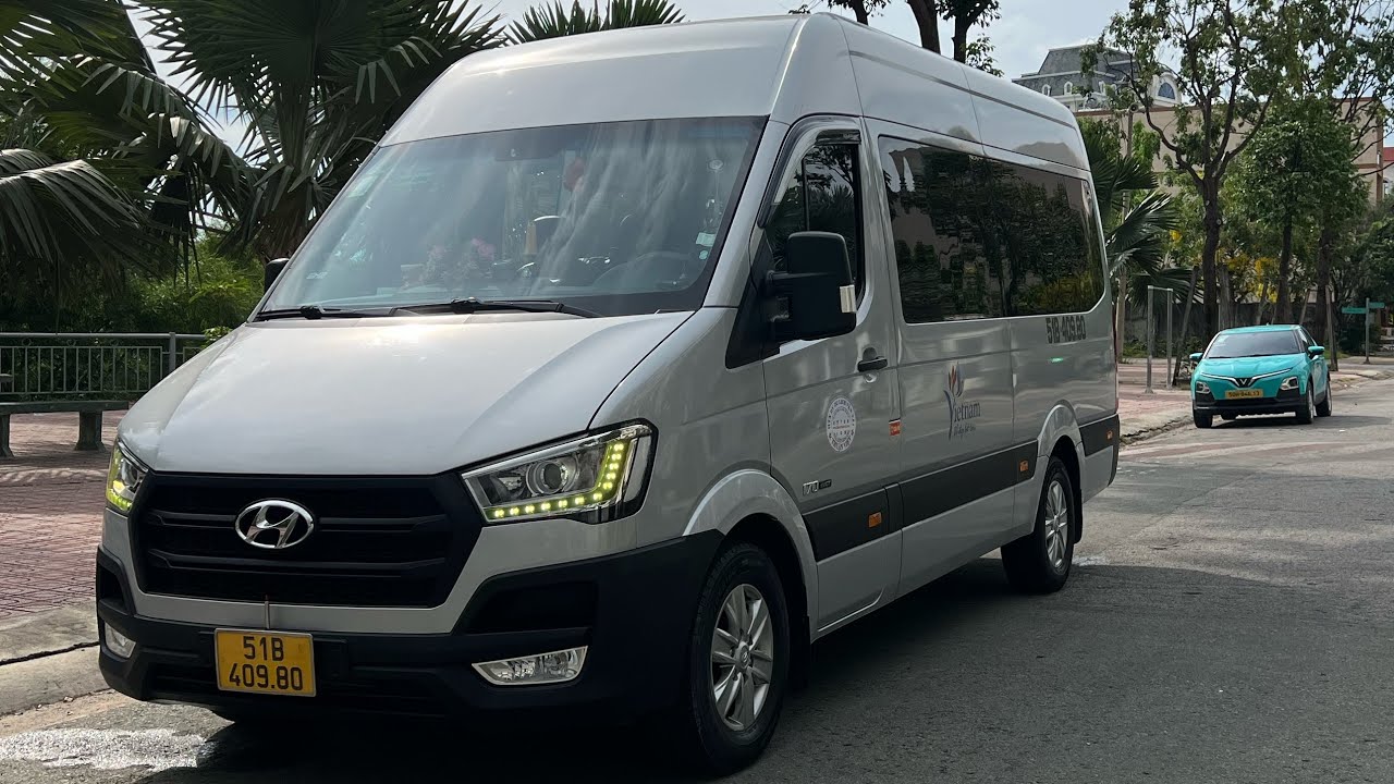 Huynhdai solati sản xuất 2019 xe du lịch xịn anh chị em cần mua sử dụng Lh 0849883989