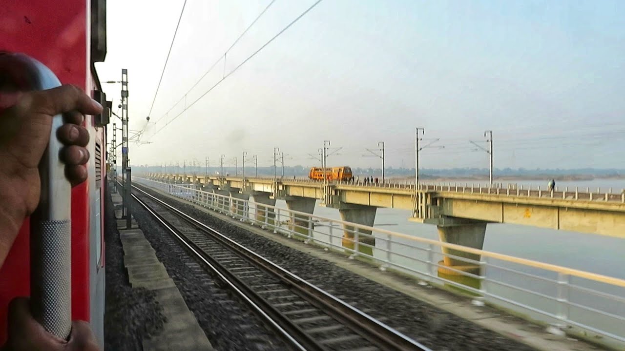 Skipping Son nagar , Dehri on Sone and Nehru setu bridge || Onboard Howrah - Bikaner express