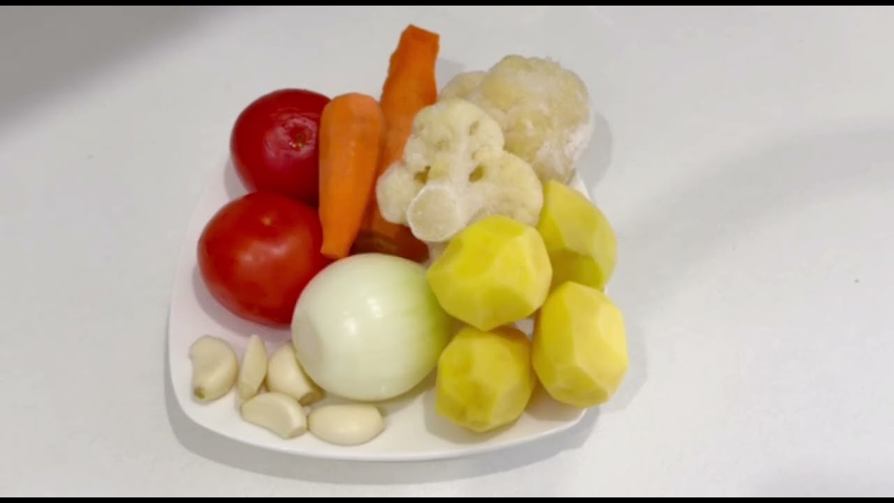 Көкөністерден ерекше дәмді сорпа. Очень вкусный овощной суп.