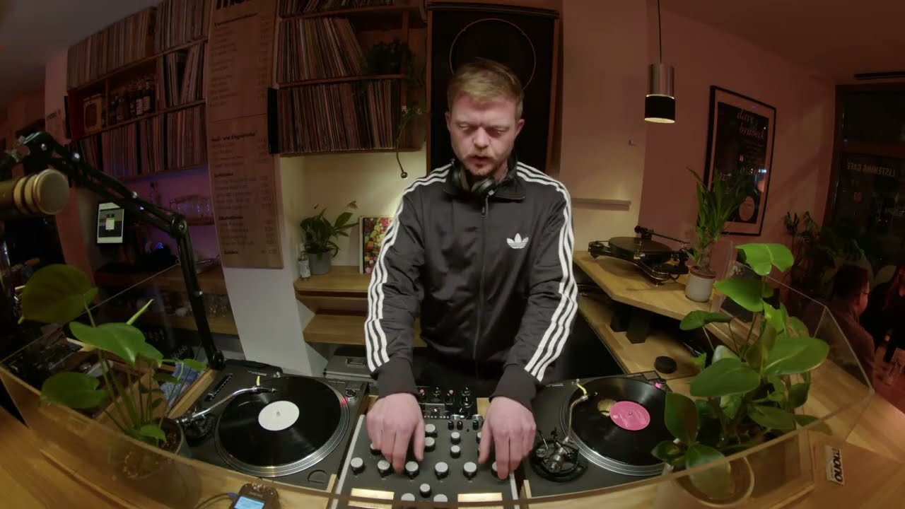 mono•radio | Disco 2000 w/ Philipp Nusch (Techno & House)