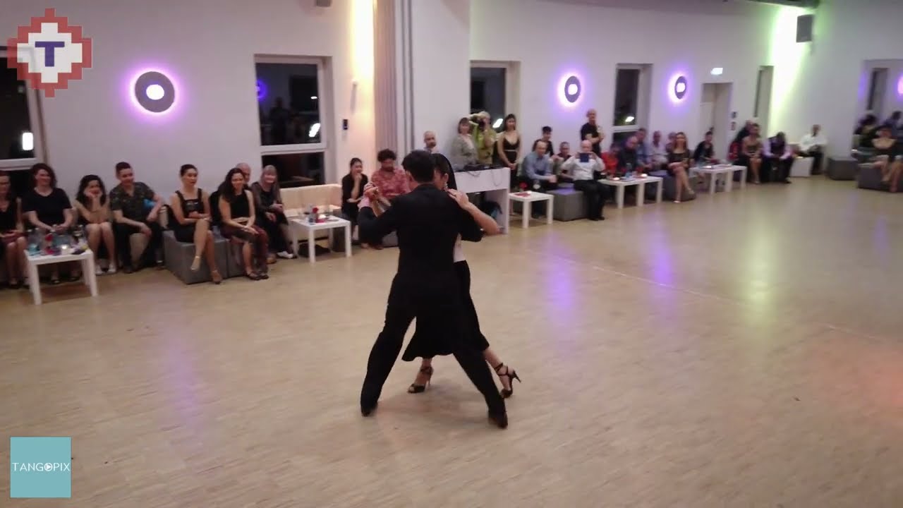 Ayelén Urrutia & Martin Vicente dance Juan D'Arienzo - La Payanca