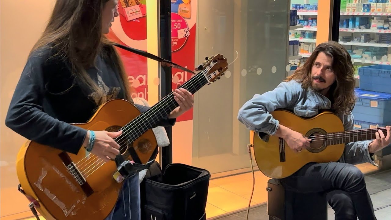 🇬🇧 SPANISH GUITARIST, STREET PERFORMERS, PASSIONATE ORIGINAL SPANISH MUSIC, LONDON STREET PERFORMERS