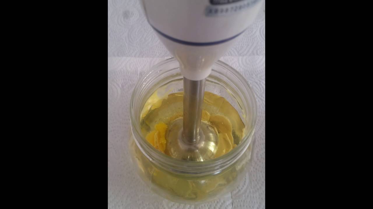 Mayonnaise maison en 30 secondes et 1 seule main