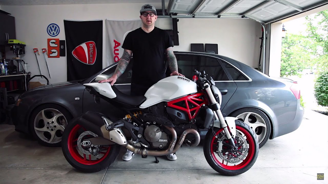 Ducati Monster 821 | Battery Charging - OptiMate O-47 Adapter