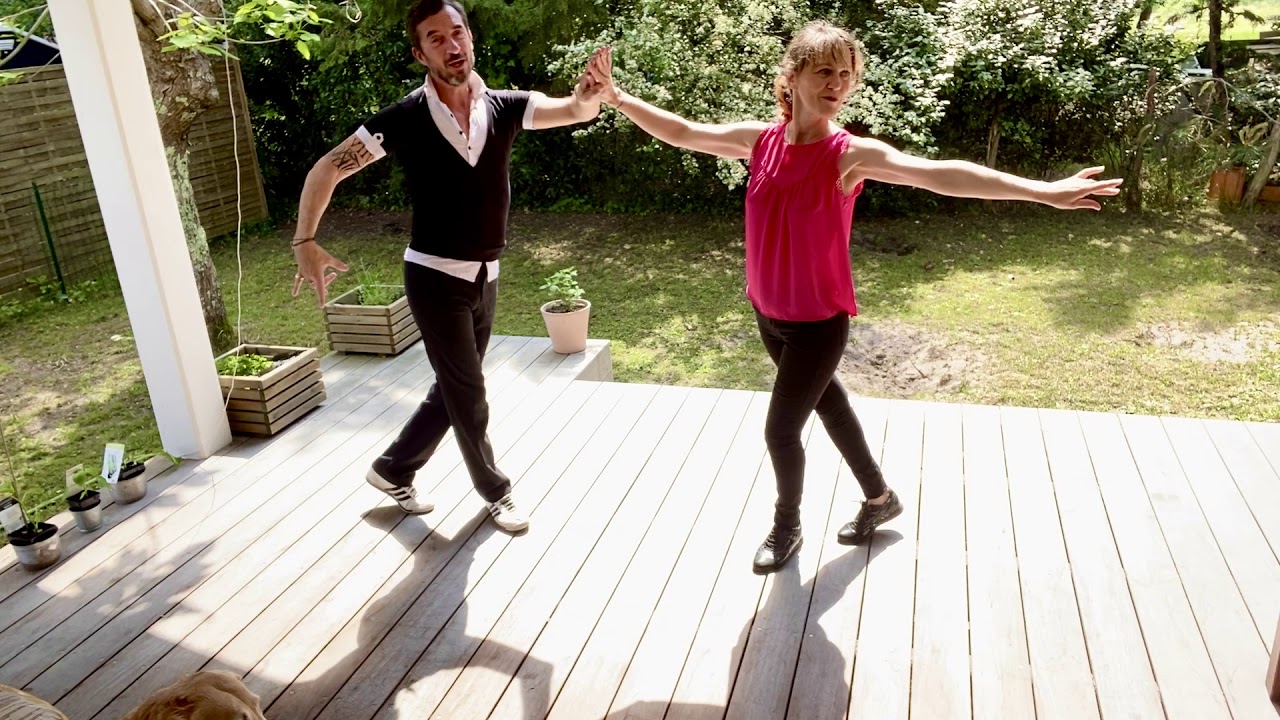 Danse à la Maison 40 - Valse tour sous le bras