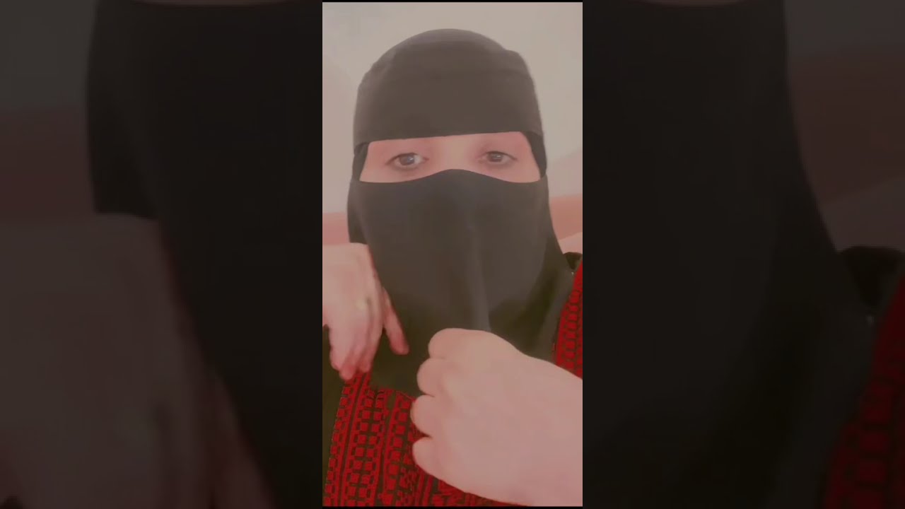 ابول انا وصديقتي وناس تشوف حقنا البول ومن حقها مفتوح