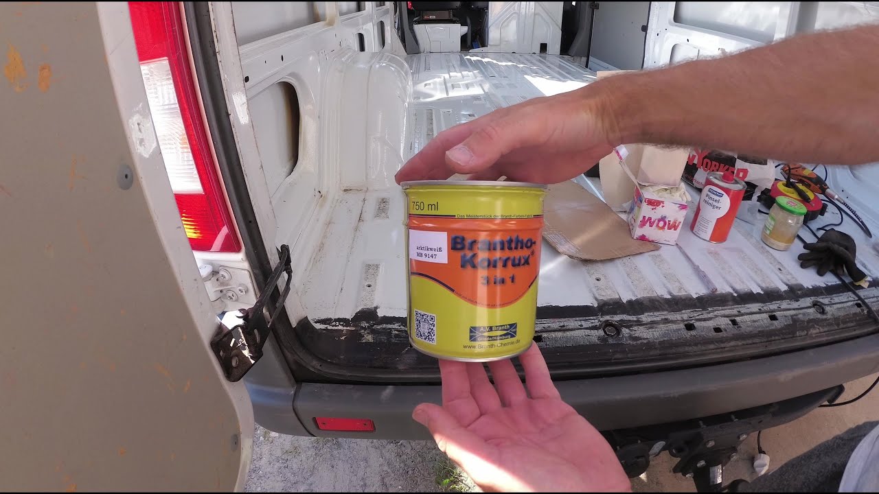 letzte Vorbereitungen für den Camper Ausbau - Rostbehandlung am Mercedes Sprinter | Ben am Leben