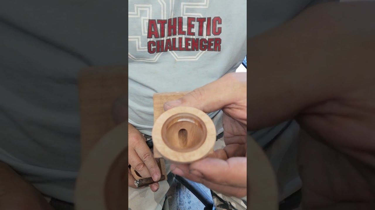 Raccordo foro aspirazione in una pipa Calabash