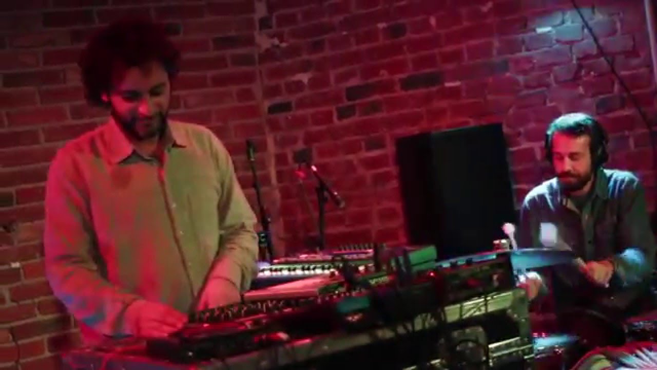 Maurice Louca | Salute the parrot (encore) Live at Dortmund