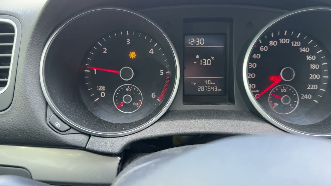VW Golf 6 2.0 TDI 81kw cold start, -13c feels like -17c