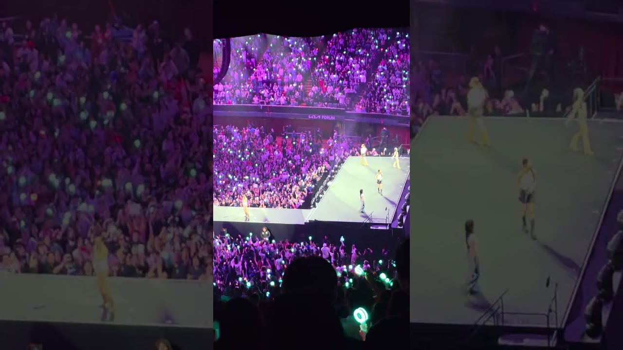 TWICE - Feel Special live (THIS IS FOR World Tour)