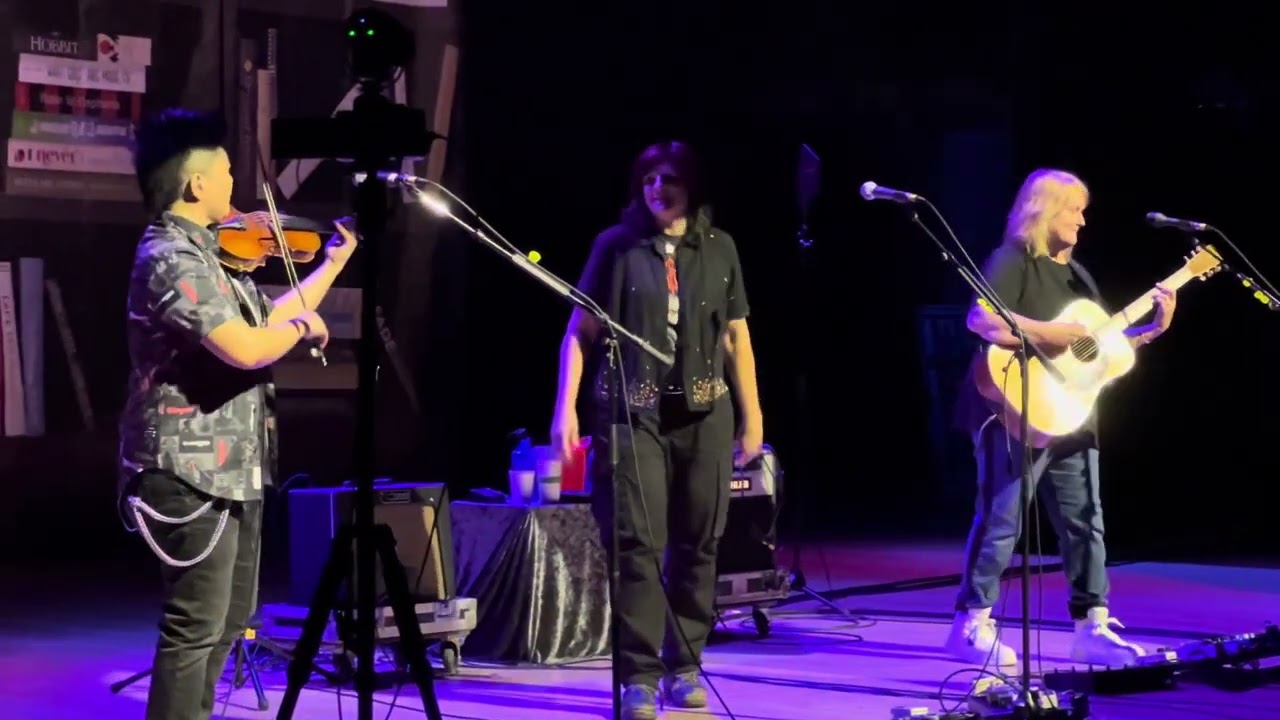 Crazy Game (oldie rare) Indigo Girls (Emily Saliers, Amy Ray, Lyris Hung) Collingswood NJ 12/9/23