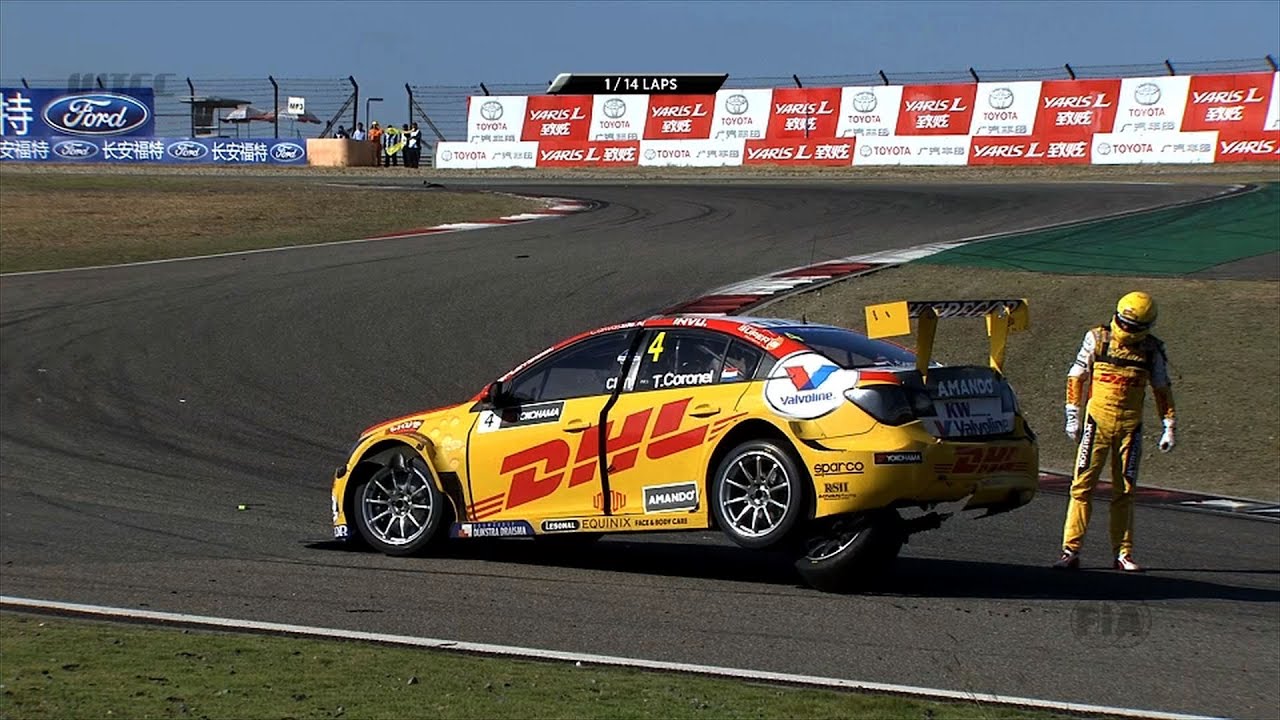 Carnage in first corner for Coronel after crash in Shanghai, China for the FIA WTCC races