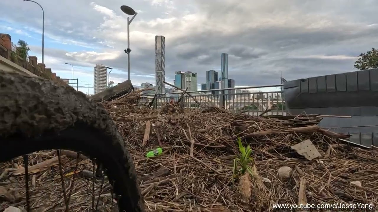 [Riding in Brisbane] Ruined Riversiade Bikeway