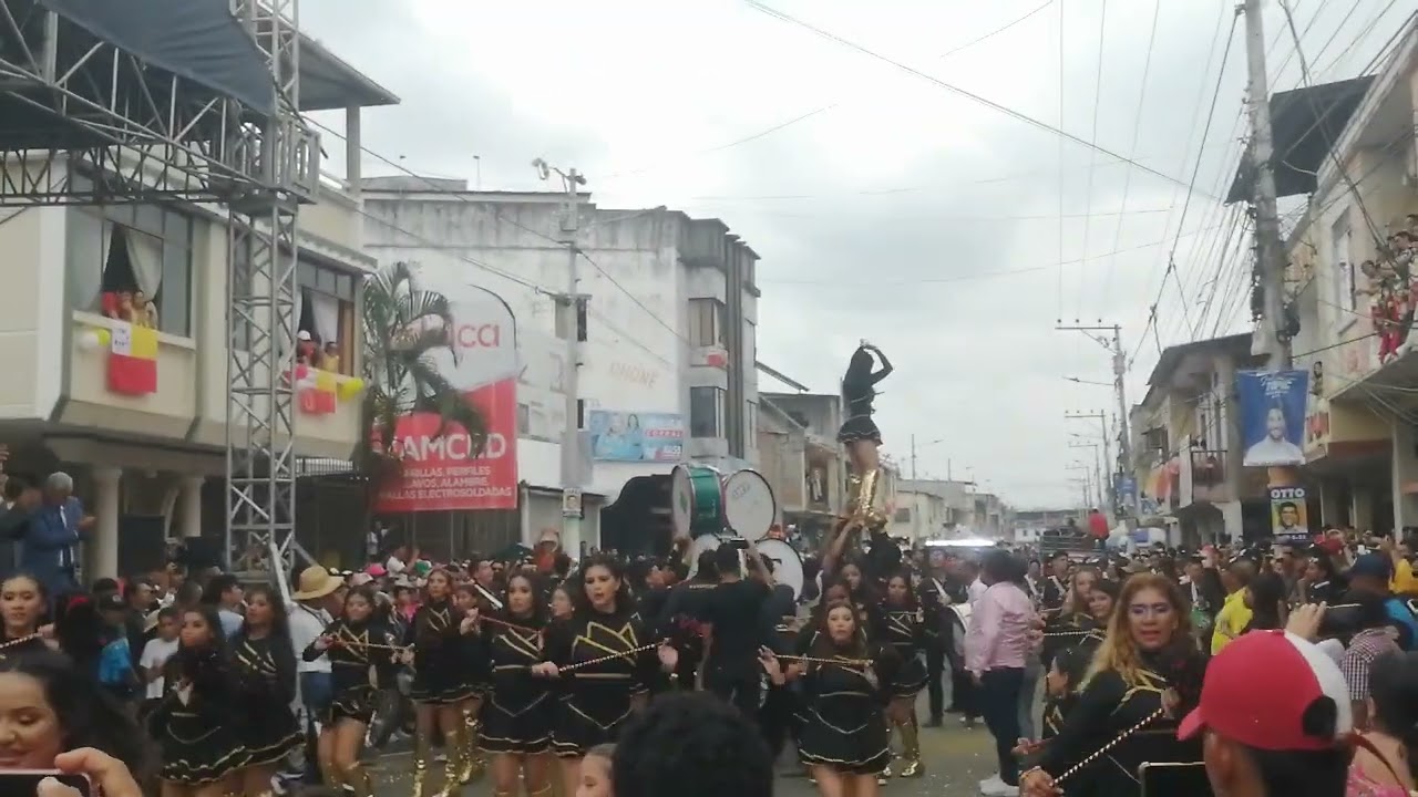VIEJA ESCUELA CHONE DESFILE DE CHONE 2023 (1)