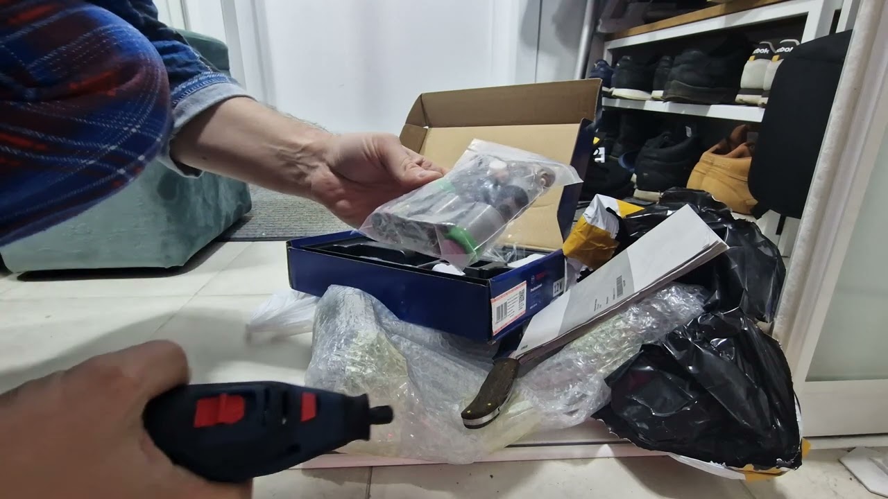 Bosch GRO 12 V - 35 расширенный комплект с Ozon. Распаковка.
