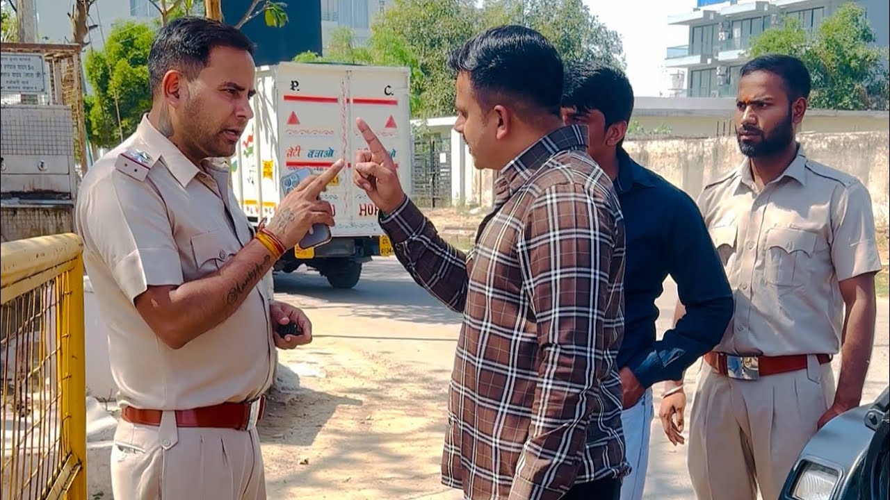 IPS का पुलिस ने चालान किया तो कर दिया सस्पेंड ॥😱 ​⁠@Monty Deepak Sharma