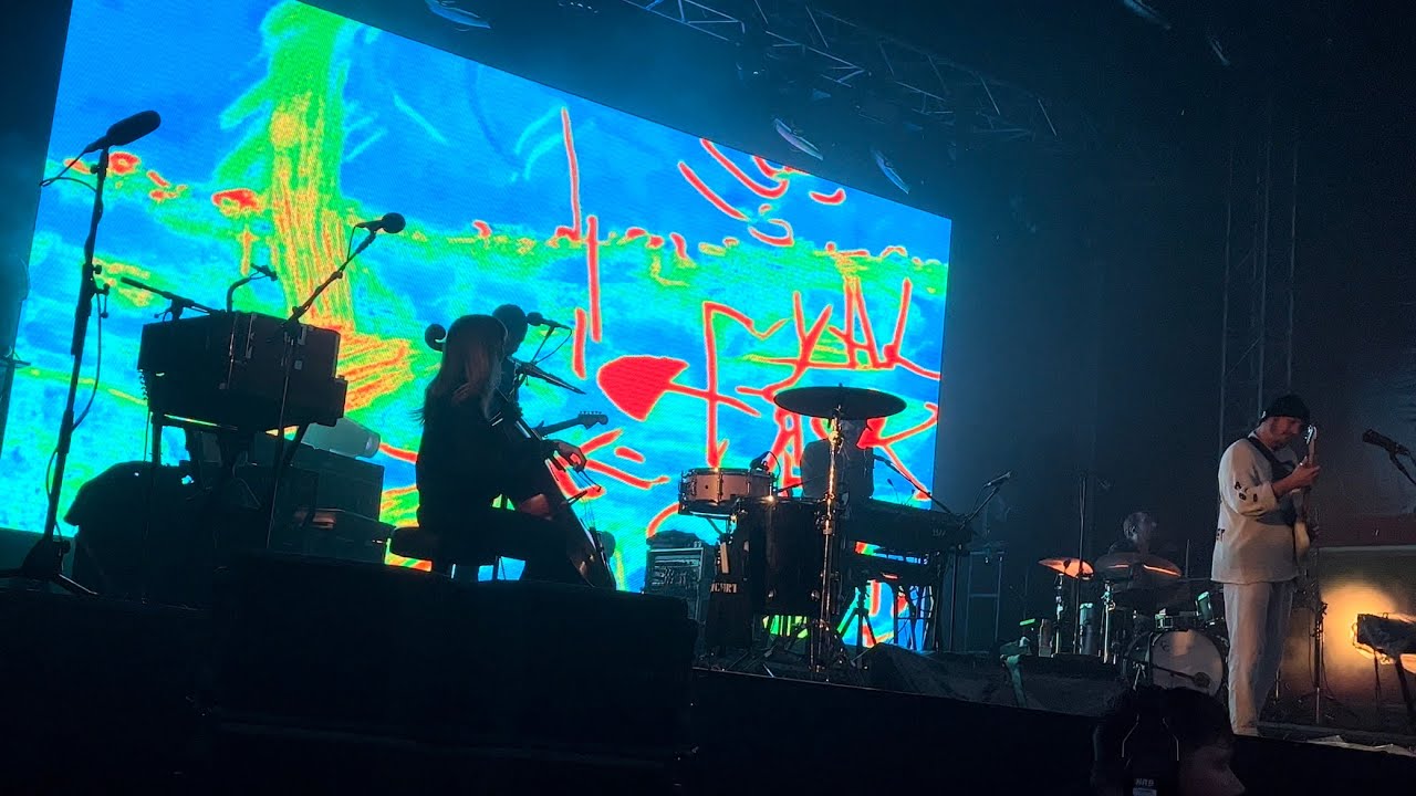 Ben Howard - Life In The Time (Live @ Alexandra Palace, London)