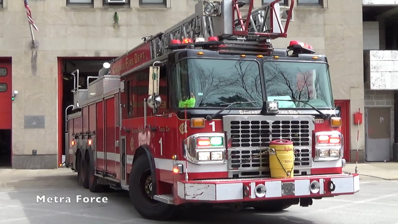 *FULL HOUSE* Chicago Fire Dept Engine 1 (Spare), Truck 1, & Ambulance 41 Responding