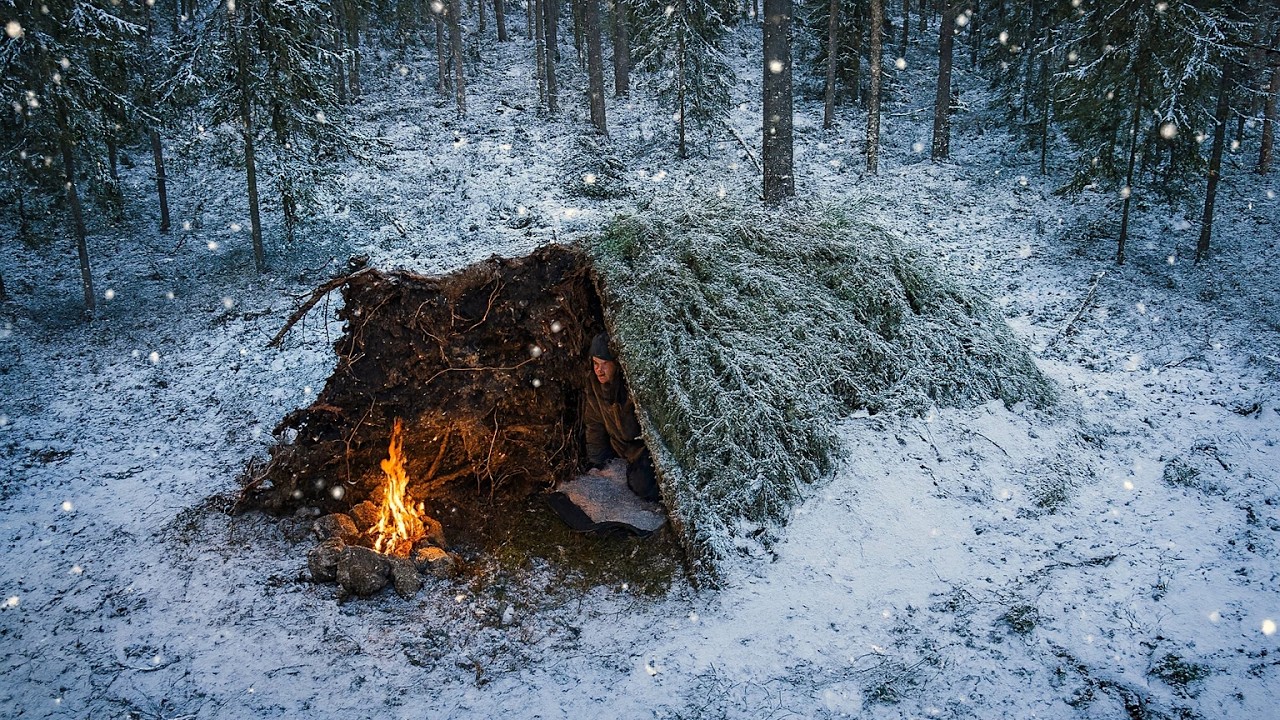 Solo Winter Camping - Building a Survival Shelter in the Snow