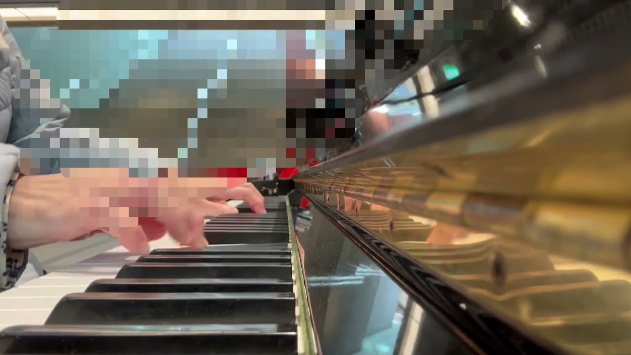 デュオこうべ浜の手ストリートピアノ🎹ベートーヴェン🎼ピアノソナタ第８番「悲愴」第３楽章〜ショパン「幻想即興曲」エキエル版🎼ミスだらけだけど誤魔化しは上手くなりました、、笑