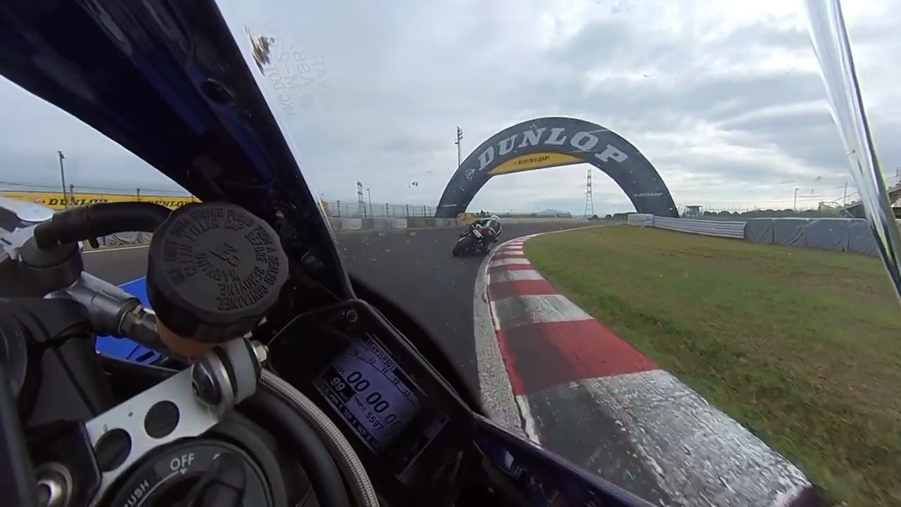 コシンスキーヘルメット初走行（筑波）