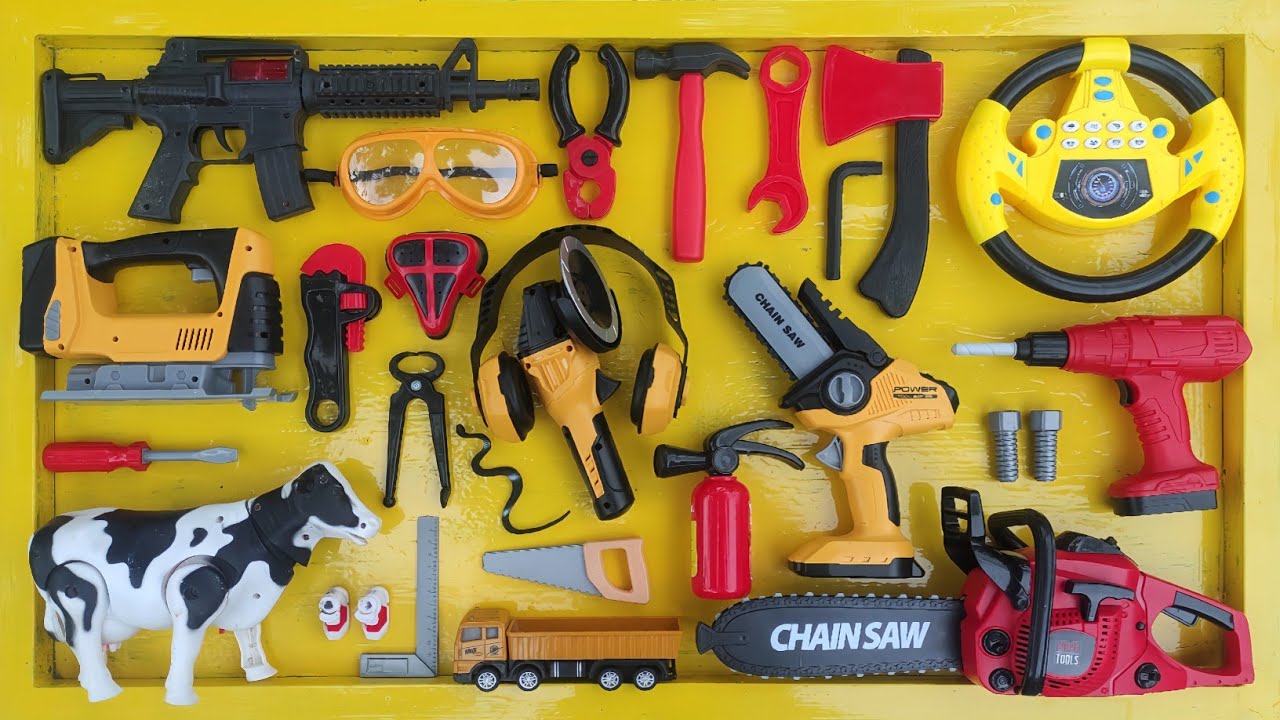Collection of Repair Tools, Elektrik Drill, Electric Saw, Hammer With Wriench,Pliers,Hacksaw