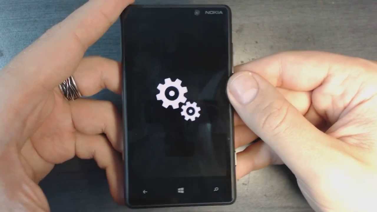 Nokia Lumia 820 hard reset